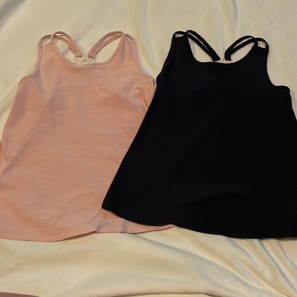 Lot of 2 Old Navy Active Tank Tops. Size 4t.